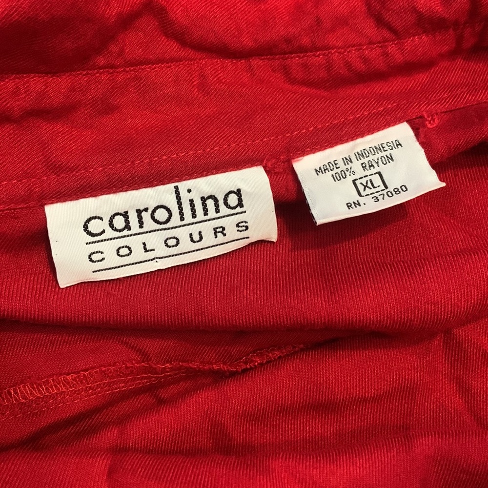 red button up ! - Picture 3 of 3